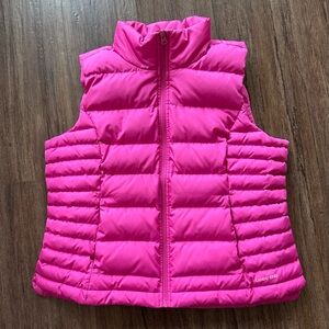 Lands’ End Women’s Down Puffer Vest in Bright Pink. Size L/P